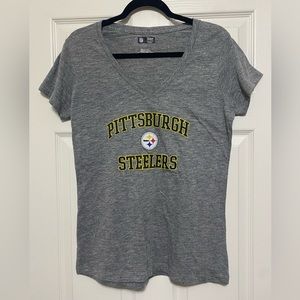 Pittsburgh Steelers V-neck top
